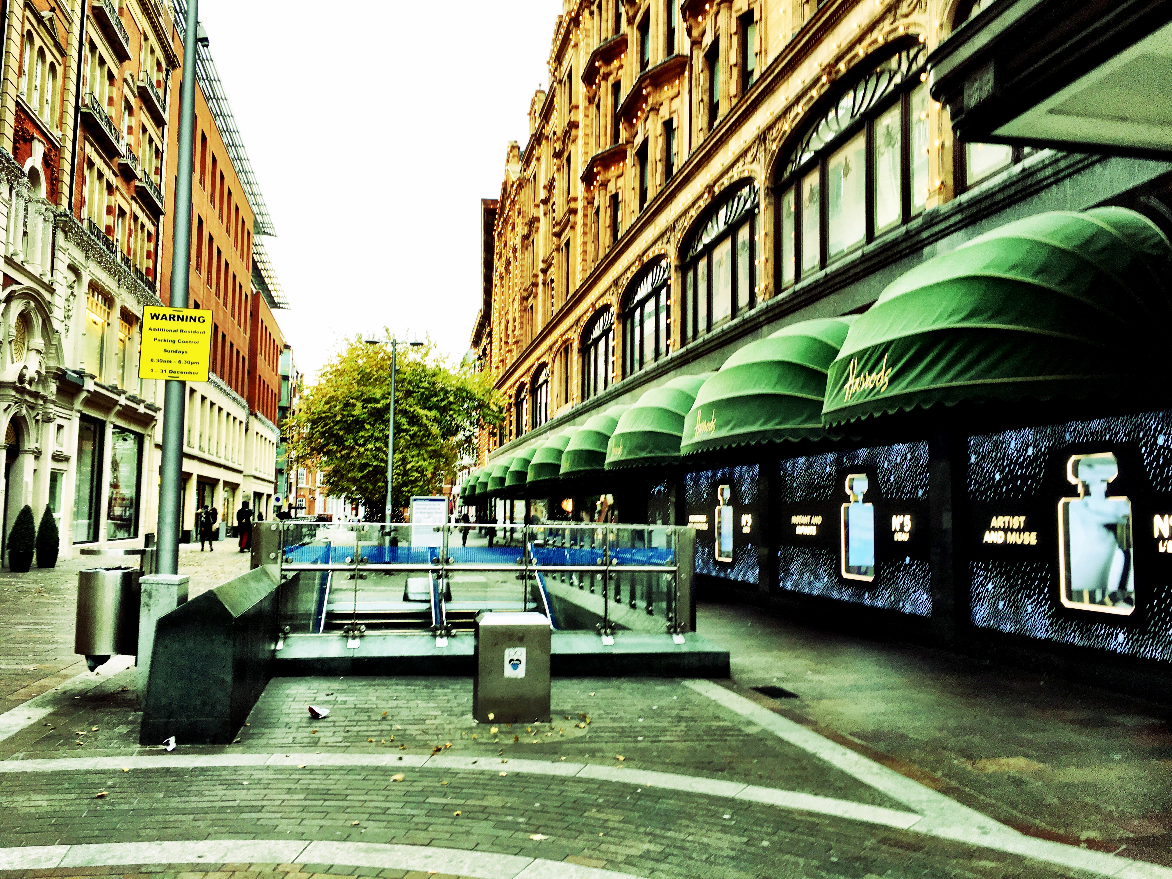 The Holiday Windows- A Christmas Fairytale @ Harrods