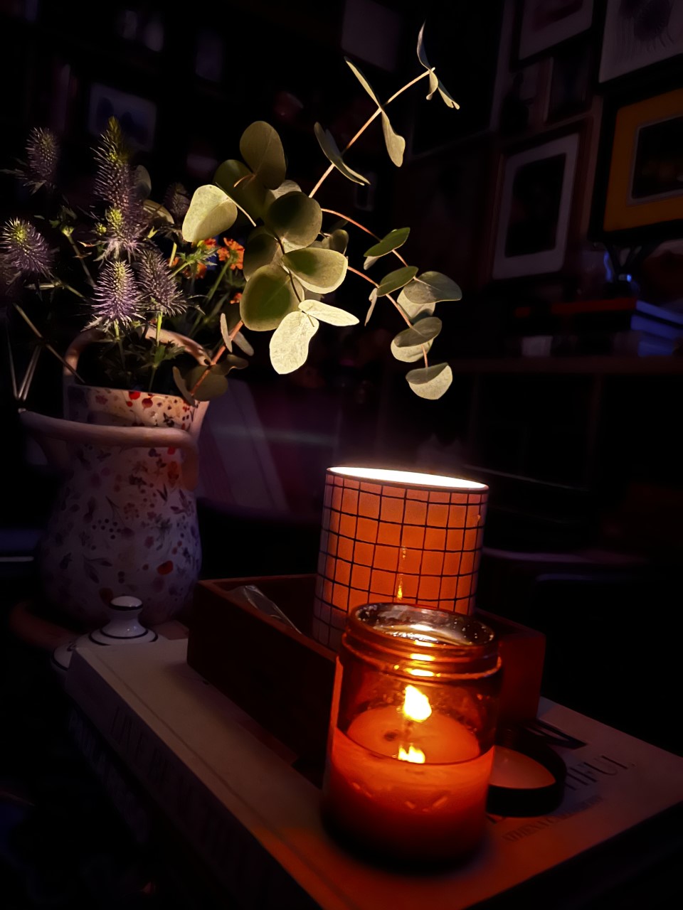 HOME SCENTS- CANDLES